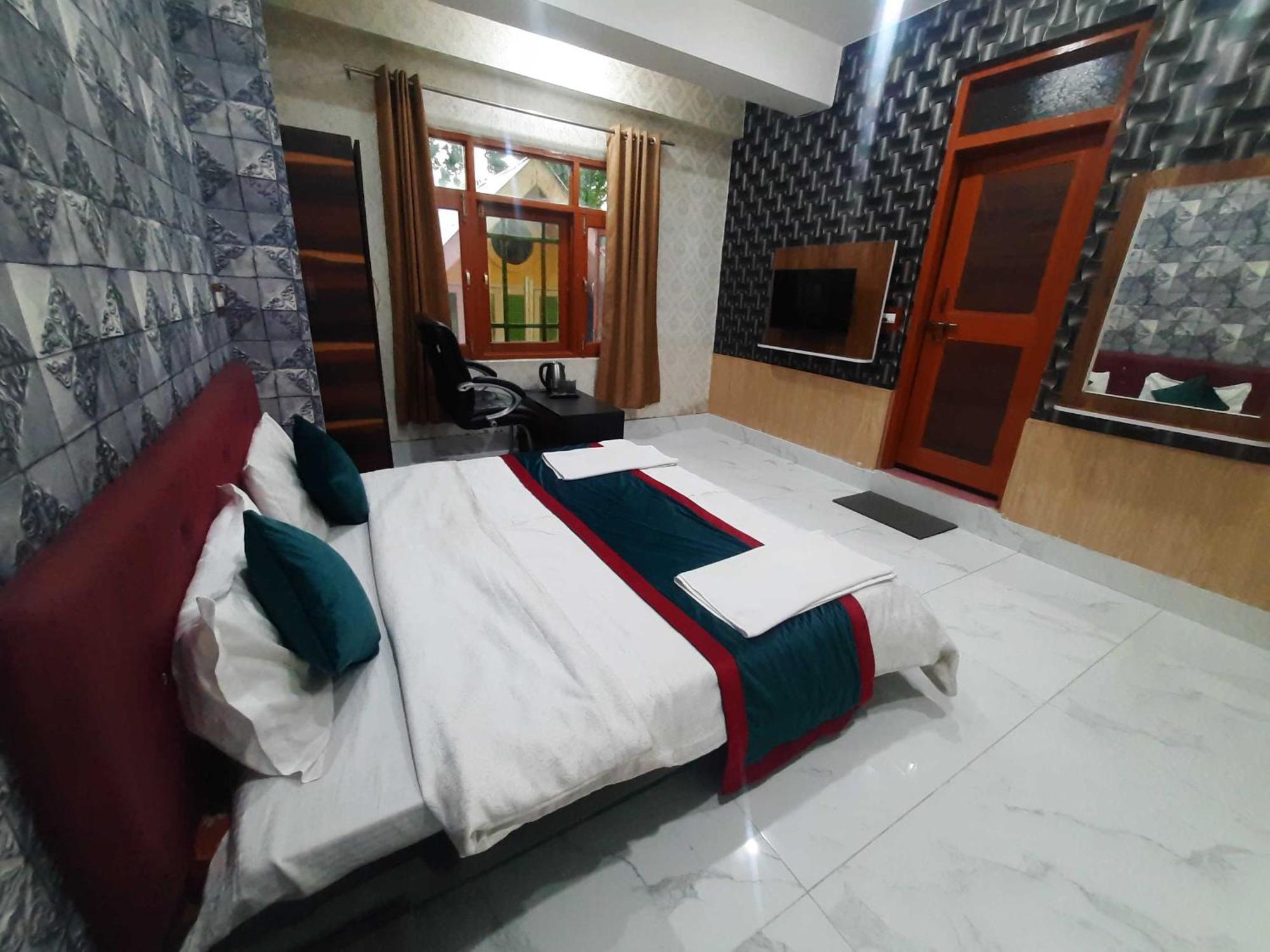 Srīnagar Hotel O Graceland מראה חיצוני תמונה